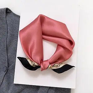 Foulard Valentine Carré Soie Femme Rose Uni