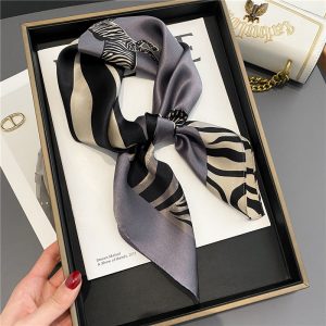Foulard Angèle Cheveux Femme Carré Soie