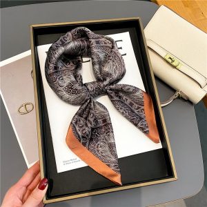 Foulard Tiphaine Cheveux Femme Carré Soie