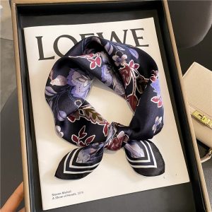 Foulard Jayden Carré Soie Femme Violet À Motifs
