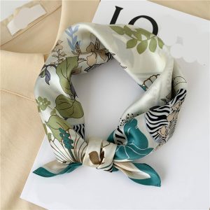 Foulard Cléo Femme Carré Soie Blanc Crème À Motifs