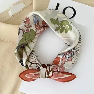 Foulard Lilya Femme Carré Soie Blanc Crème Rose À Motifs