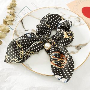 Chouchou Foulard Court Noir Chainette