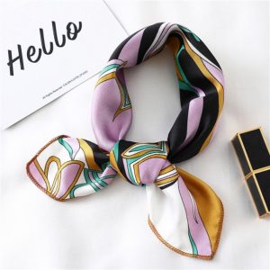 Foulard Valérie Cheveux Carré 50 Cm À Motifs Lotus